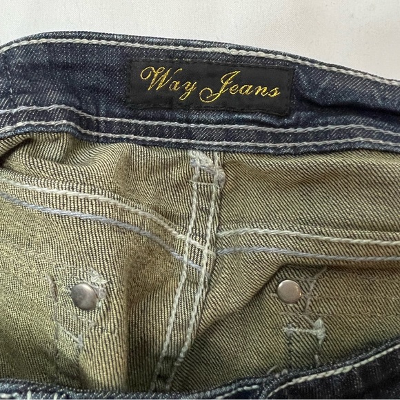 Way Jeans. Boot cut with bling & contrast stitching back pockets - Picture 5 of 8